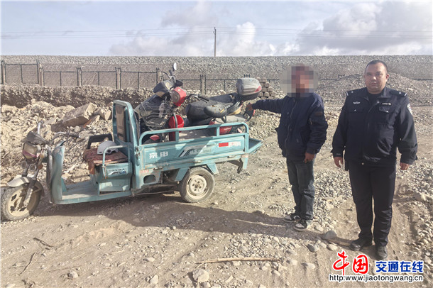 3月17日，群巴克镇派出所民警组织犯罪嫌疑人对盗窃电动车进行辨认。崔东旭 摄