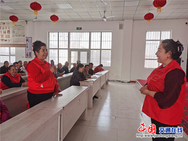 互动问答。外力 摄