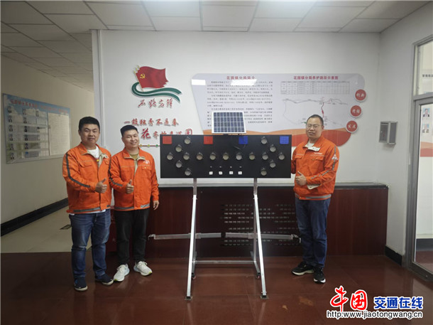 匠心筑梦 创新赋能 —— 石河子公路事业发展中心花园镇养护所李成明创新工作室以实干驱动公路养护高质量发展3