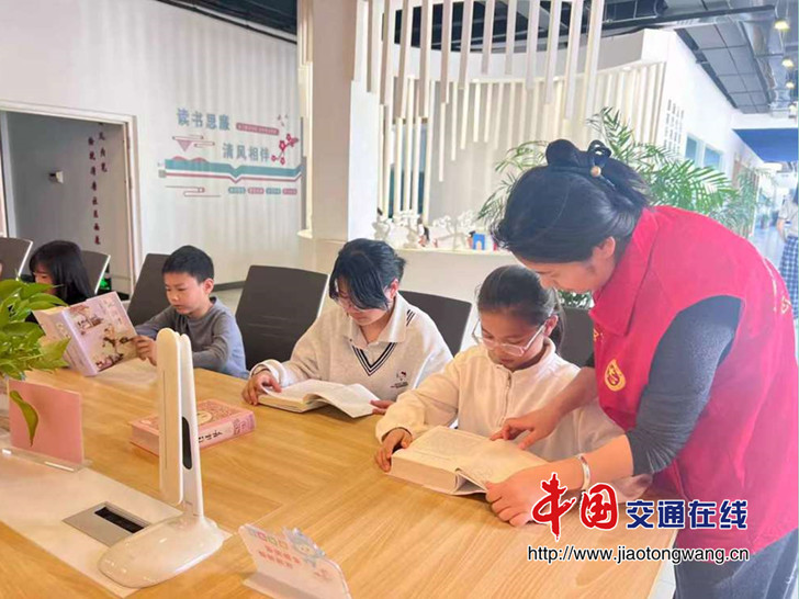 363b70179c7546988e50daf53ee681eb