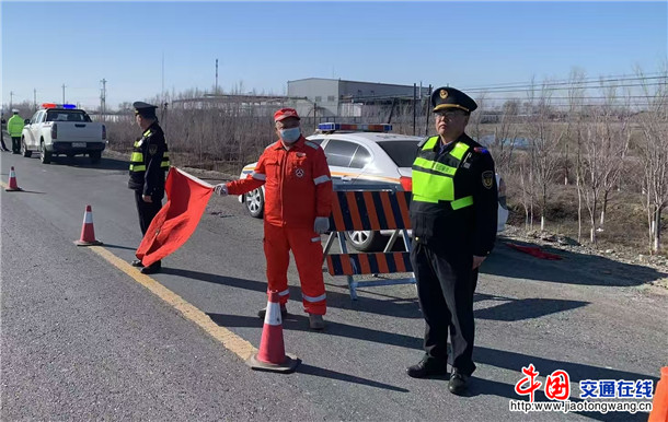 石河子公路事业发展中心泉水地养护所多部门联动全力保障清明假期道路安全畅通2