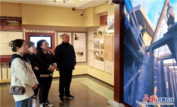 4月13日，少数民族专业技术人才特培班赴卢沟桥与抗战纪念馆开展现场教学