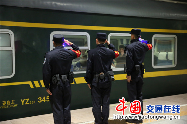 8704002C@B3CDB80A.2747FD6900000000