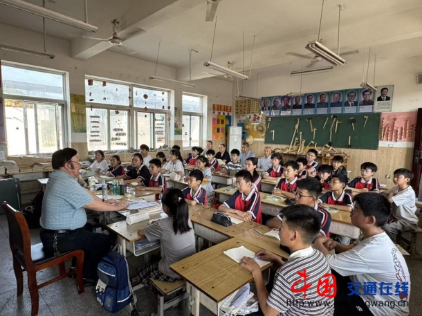 图片2.jpg 图片2.jpg