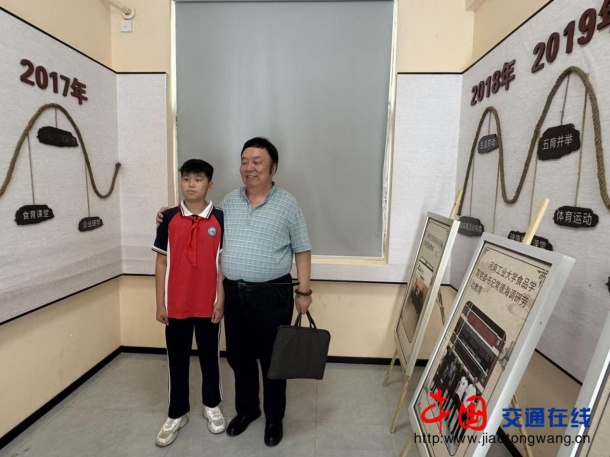 图片4.jpg 图片4.jpg