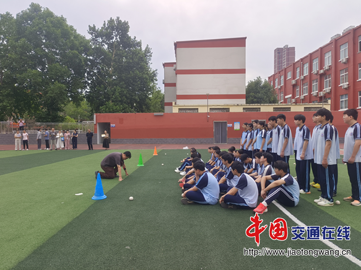 图片1 图片1
