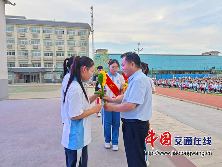 图片13 图片13