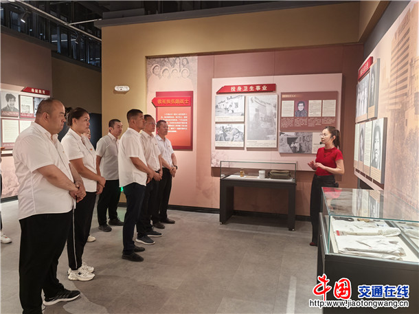 图片4 图片4