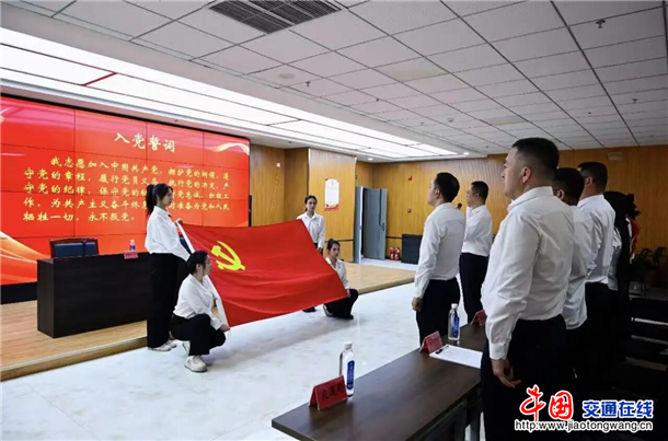图片12 图片12